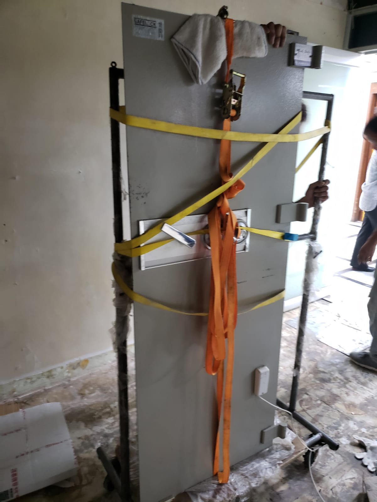 Heavy safe relocation